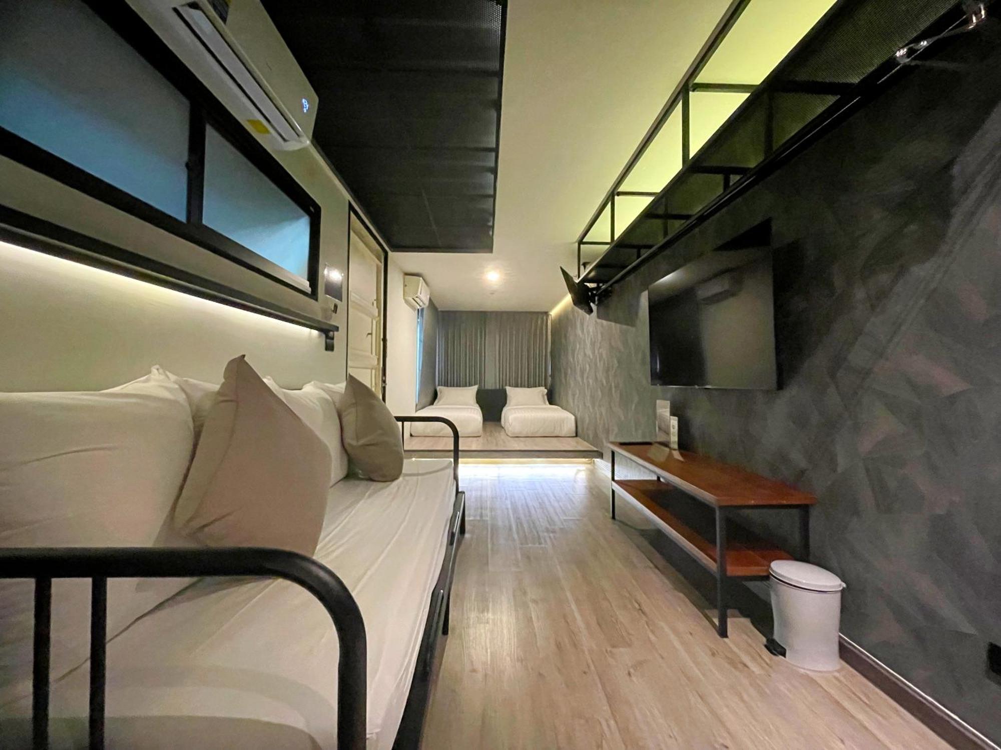 ホテル Nights In A Box Ban Muang  部屋 写真