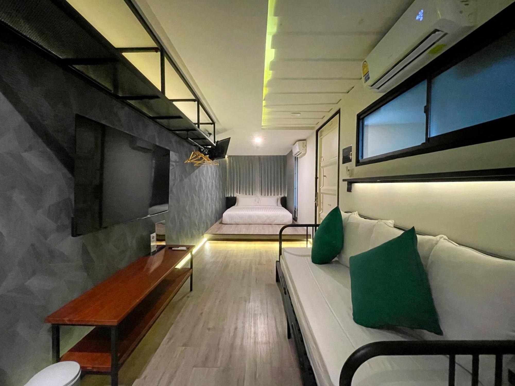 ホテル Nights In A Box Ban Muang  部屋 写真